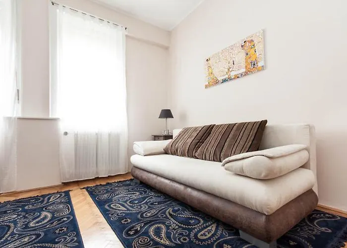 Home Away Apartment
